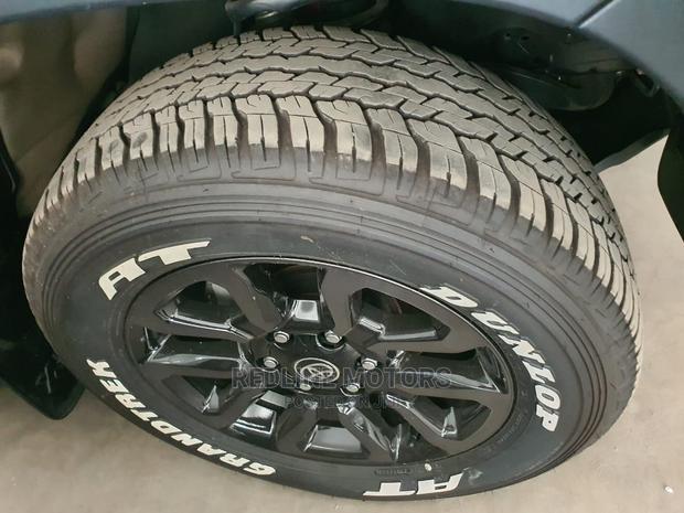 Black 2021 Toyota Hilux: Unleash Your Adventure