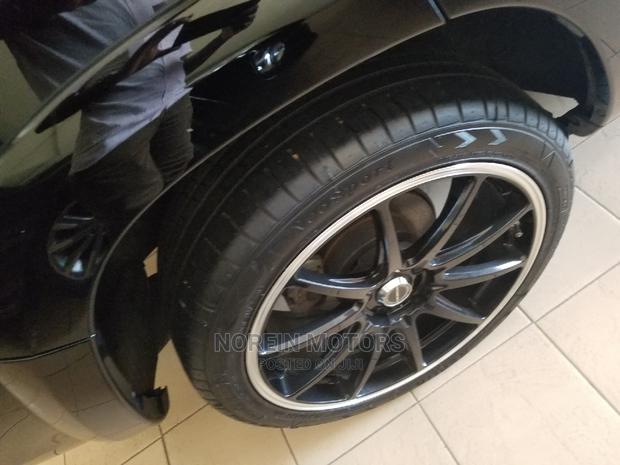 2014 Toyota Vanguard Black - Luxury SUV at Great Price