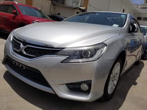 2014 Toyota Mark X Orange for Sale