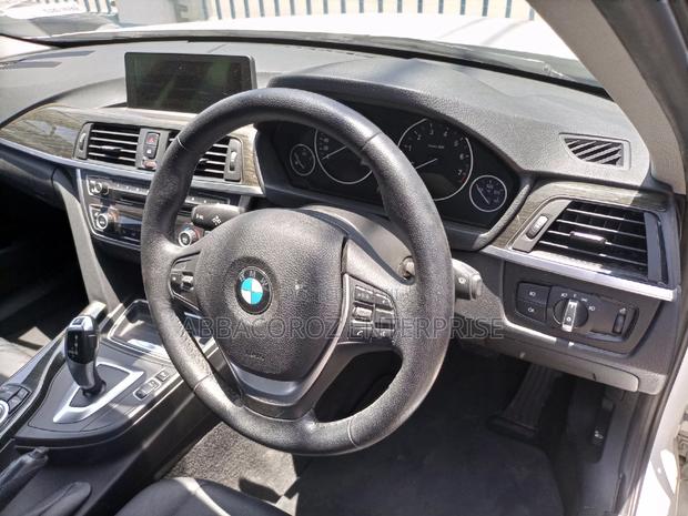 BMW 320i 2015 White