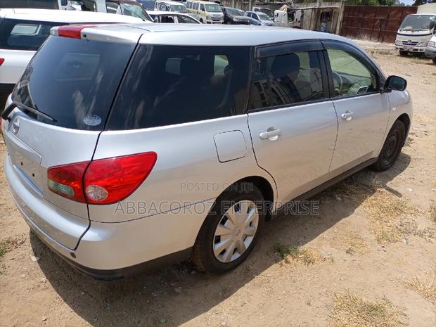 Nissan Wingroad 2015 Silver