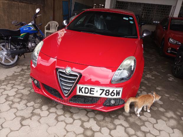 Alfa Romeo Giulia 2016 Red