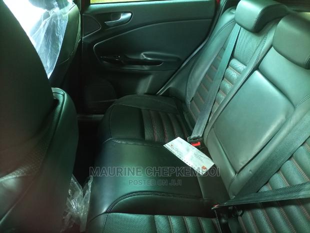 Alfa Romeo Giulia 2016 Red