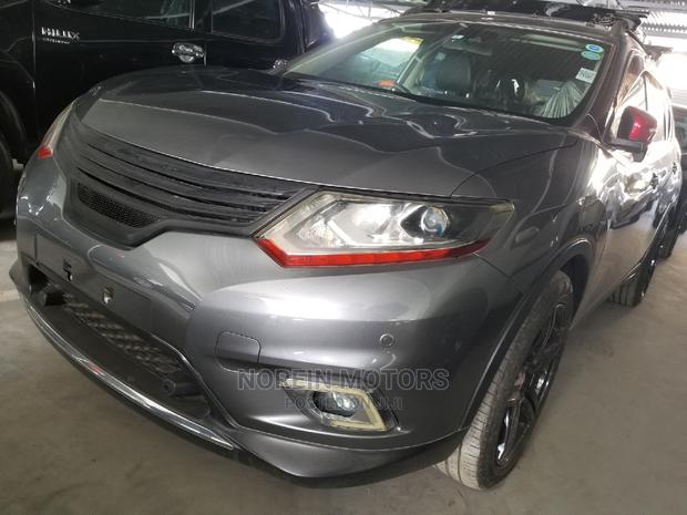 2015 Nissan X-Trail - Silver Edition, Perfect for Everyday Adventures