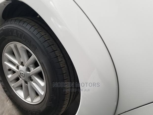 2014 Toyota Fortuner Pearl - Stylish Pre-owned SUV