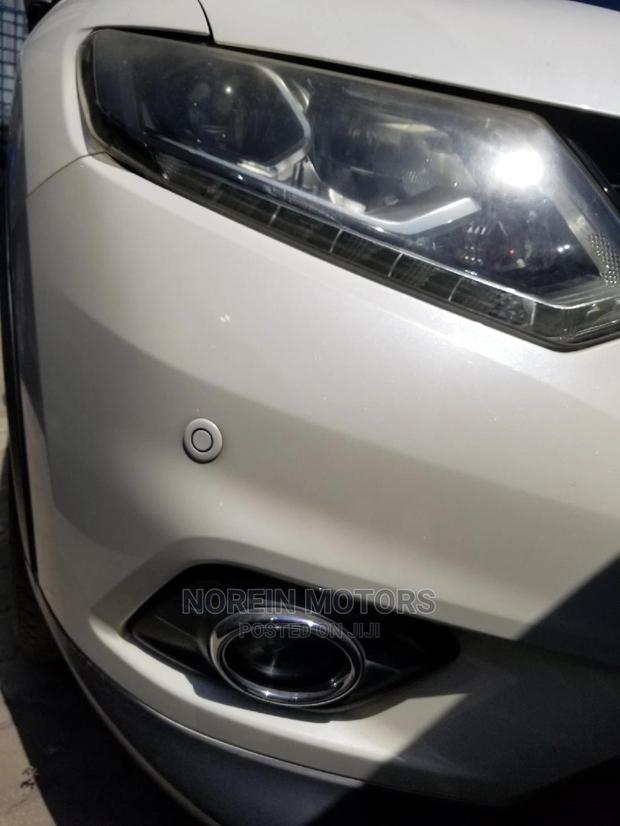 2015 Nissan X-Trail White: Stylish and Adventure-Ready Crossover