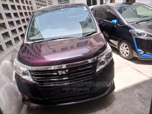 Toyota Noah 2015 Brown