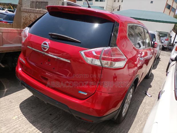 Nissan X-Trail 2015 Red