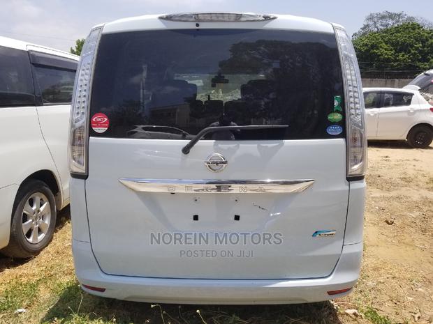 2014 Nissan Serena Pearl: Modern, Comfortable, and Efficient