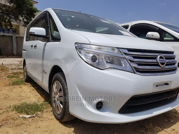 2014 Nissan Serena Pearl: Modern, Comfortable, and Efficient