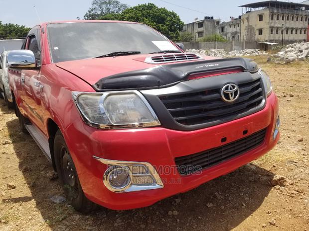 Red 2015 Toyota Hilux: Unmatched Performance