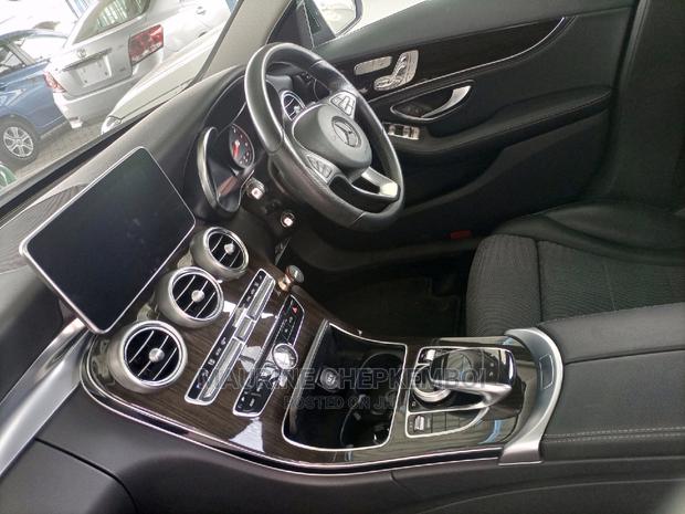 Mercedes-Benz C200 2015 Matt Black