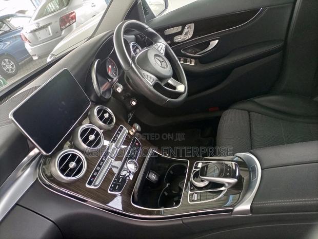 Mercedes-Benz C200 2015 Matt Black