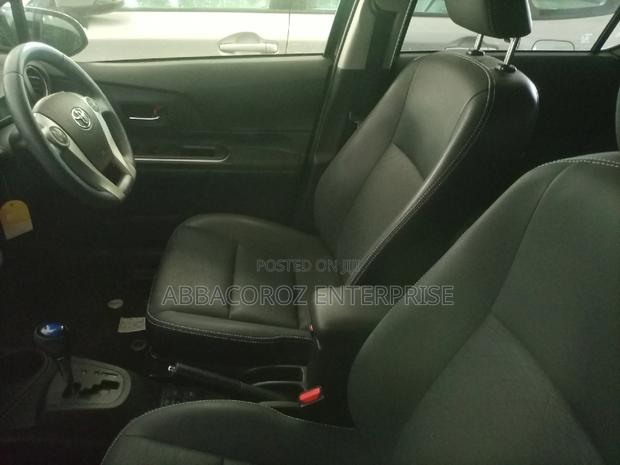 Toyota Aqua 2015 Brown