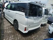 Toyota Voxy 2014 SV Premium Off White for sale