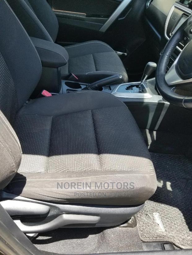 Black 2015 Toyota Auris: Affordable Luxury Compact Sedan