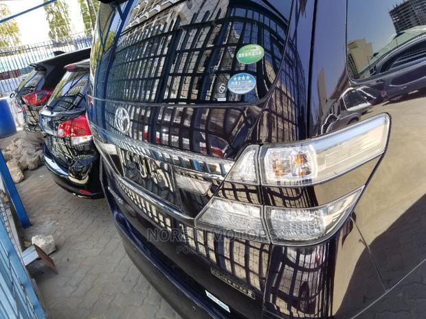 Luxury 2014 Toyota Vellfire in Purple - Premium Used MPV for Sale