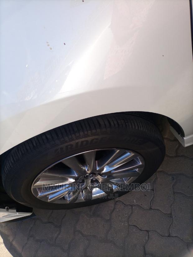 Toyota Harrier 2.0 2015 White