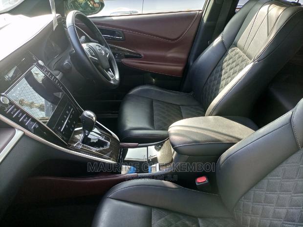 Toyota Harrier 2.0 2015 White