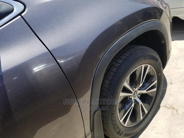 2015 Toyota Kluger Gray - Used SUV for Sale in San Francisco