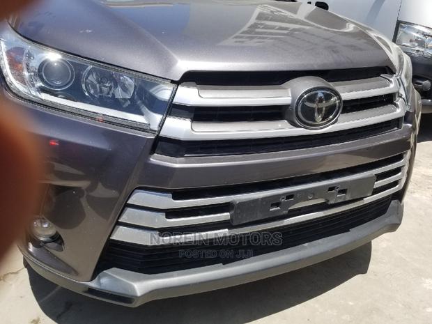 2015 Toyota Kluger Gray - Used SUV for Sale in San Francisco