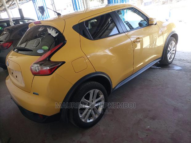 Nissan Juke 2015 Yellow