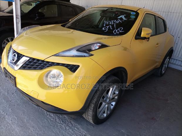 Nissan Juke 2015 Yellow
