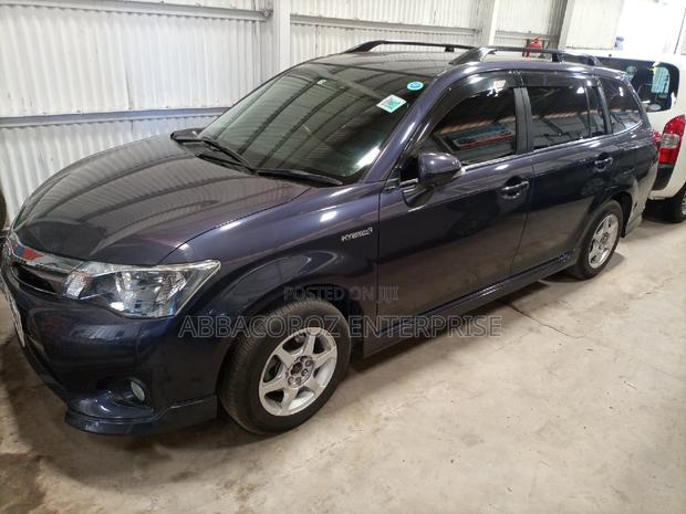 Toyota Fielder SV Premium 2014