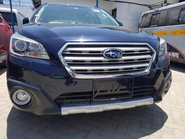 Blue Subaru Outback 2014: Dependable & Attractive