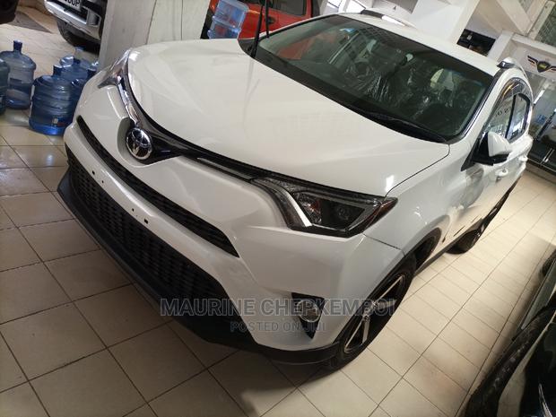 Toyota RAV4 2014 White