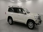New 2015 Toyota Land Cruiser - White, Perfect for Adventure for sale