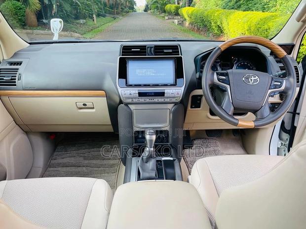 2017 Prado 2.8 White - Premium Toyota Land Cruiser SUV