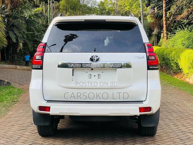 2017 Prado 2.8 White - Premium Toyota Land Cruiser SUV