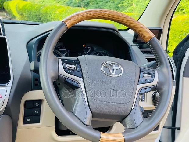 2017 Prado 2.8 White - Premium Toyota Land Cruiser SUV