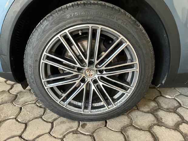 Brand New 2019 Porsche Cayenne - Blue: Luxury SUV Bargain