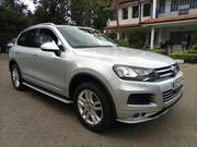Volkswagen Touareg Hybrid 2013 Silver: Perfect for Modern Living for sale