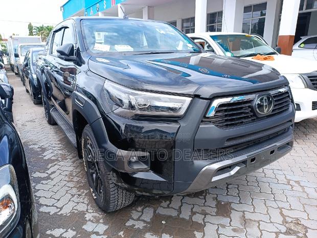 2021 Black Toyota Hilux: 2 Variants to Explore