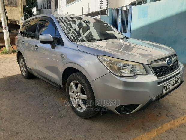 Subaru Forester 2014 Silver: Compact, Powerful, and Efficient