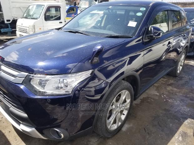 2015 Mitsubishi Outlander Blue - Used SUV with Great Features