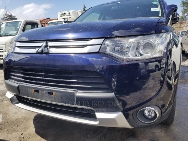 2015 Mitsubishi Outlander Blue - Used SUV with Great Features