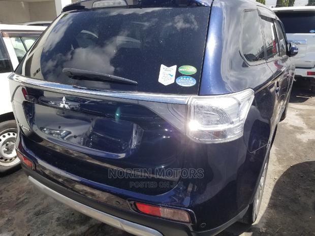 2015 Mitsubishi Outlander Blue - Used SUV with Great Features