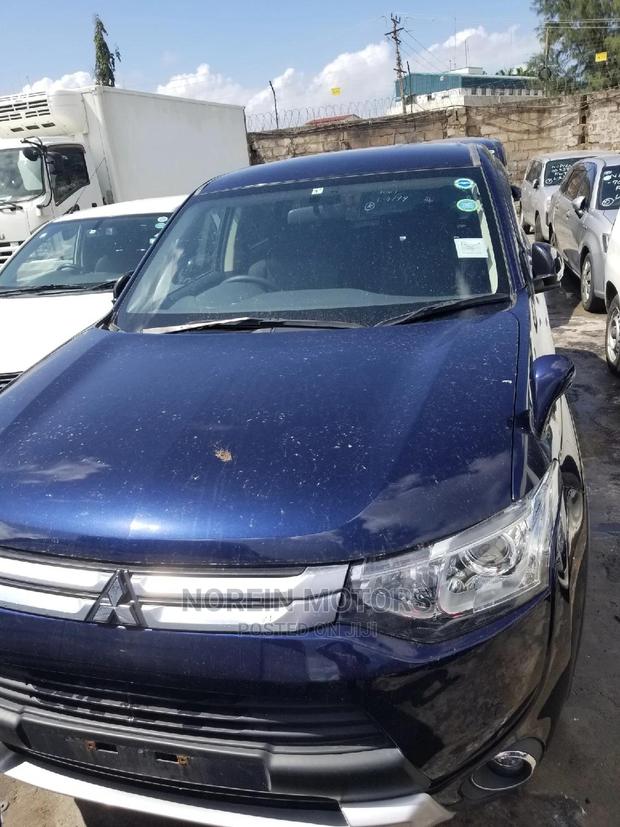 2015 Mitsubishi Outlander Blue - Used SUV with Great Features