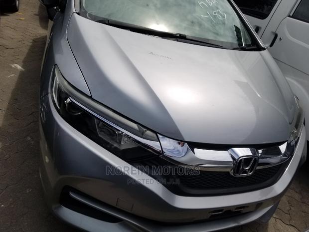 Honda 2015 Shuttle: Quality Used Minivan for All Families
