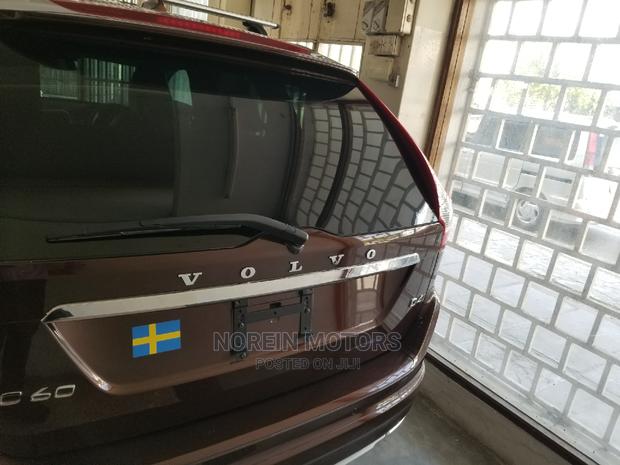 2015 Volvo XC60 Brown: Luxury SUV for Sale