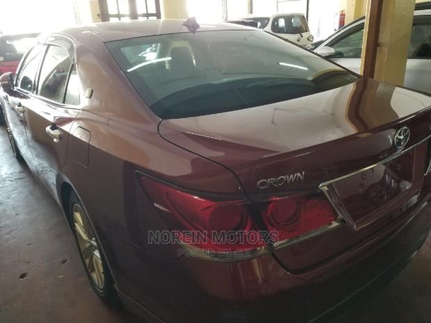 2015 Red Toyota Crown - Sophisticated, Stylish, and Powerful