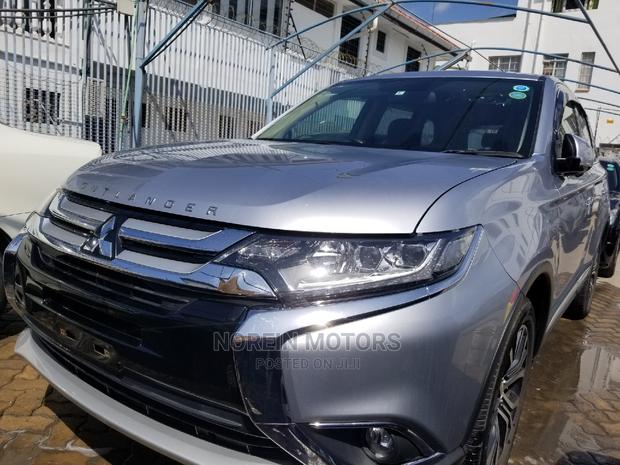 Mitsubishi Outlander 2015 in Silver: Premium Crossover for Sale