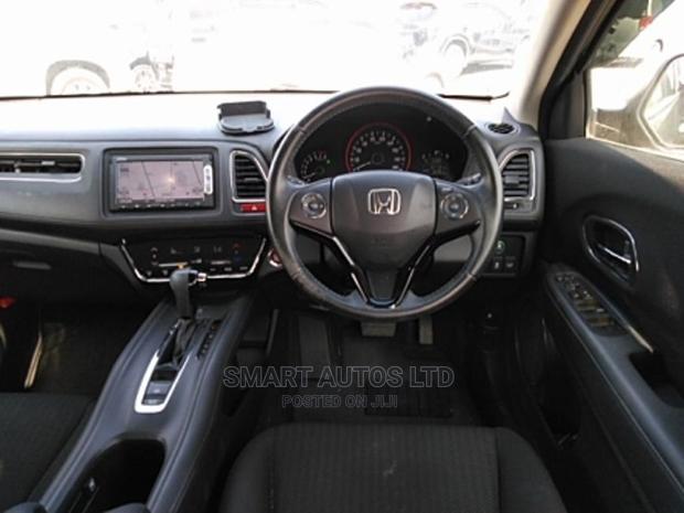 2015 Honda Vezel Black: Sophisticated SUV for a Great Price