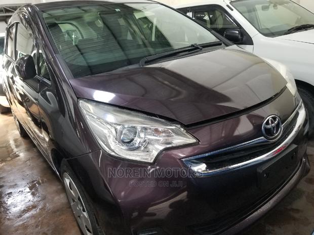 High Quality 2014 Toyota Sienta 1.5 AWD in Eye-Catching Purple