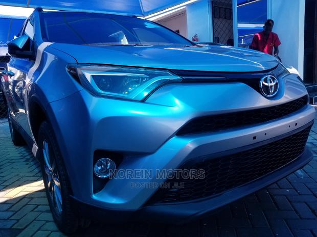 Used 2014 Toyota RAV4 Silver - High-Quality SUV at a Bargain Price