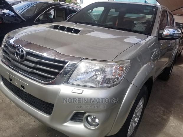 2015 Toyota Hilux SR 4x4 Silver - Used Off-Road Truck